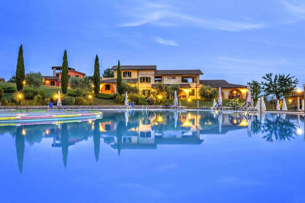 Pian Dei Mucini Resort Il Borgo Маса Маритима Екстериор снимка
