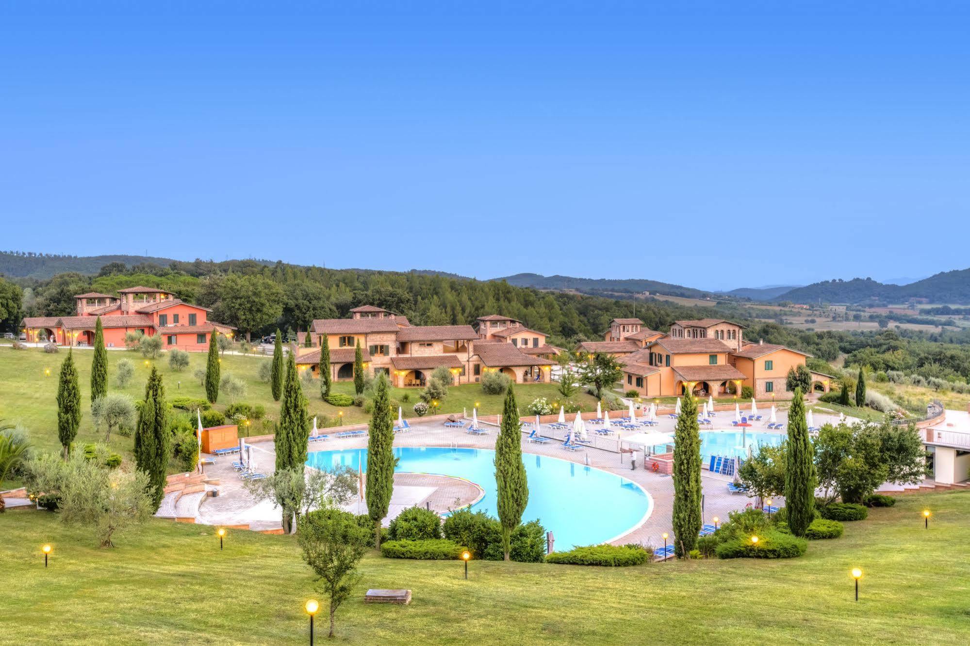 Pian Dei Mucini Resort Il Borgo Маса Маритима Екстериор снимка